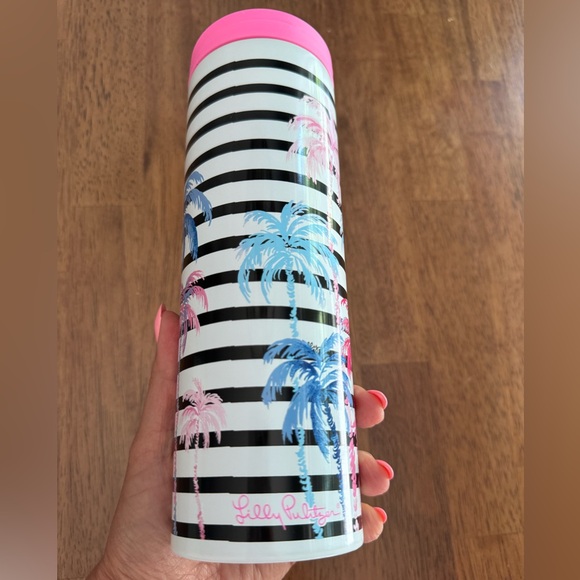 New In Box, Lilly Pulitzer 16 oz. Travel Mug, print is Desert Palm. - Picture 10 of 15